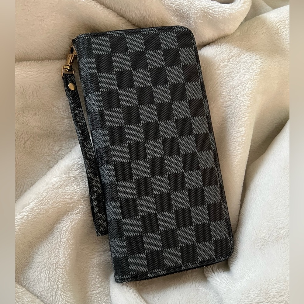 Women Black Zipper Wallet